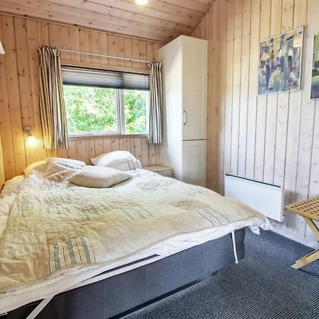 Fides - 600m From The Sea By Interhome Lakolk