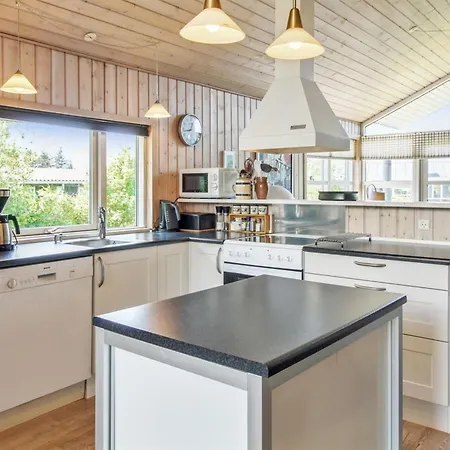 Fides - 600m From The Sea By Interhome *