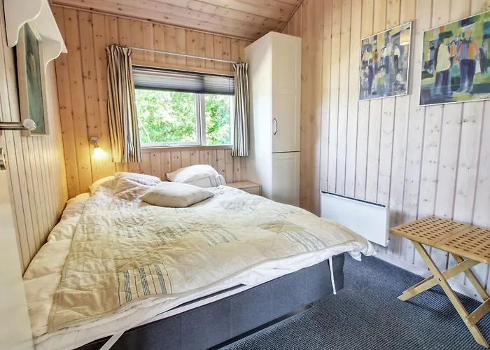 Fides - 600m From The Sea By Interhome Lakolk