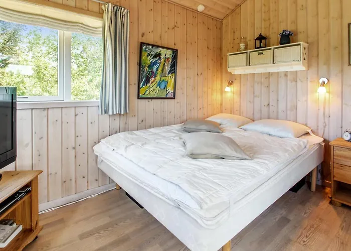 Fides - 600m From The Sea By Interhome * Lakolk