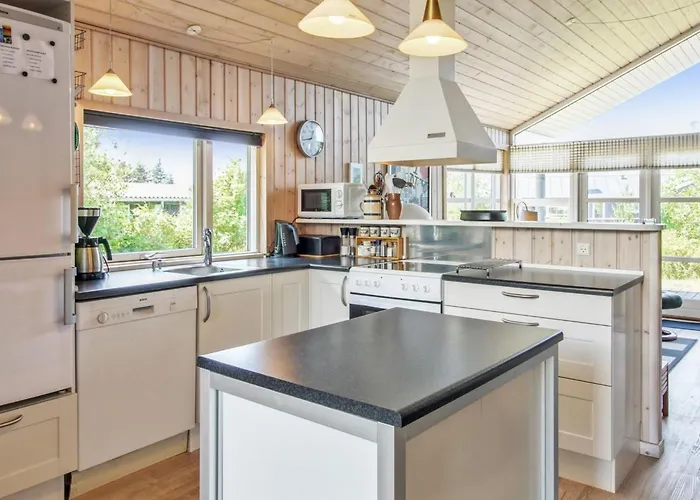 Fides - 600m From The Sea By Interhome *